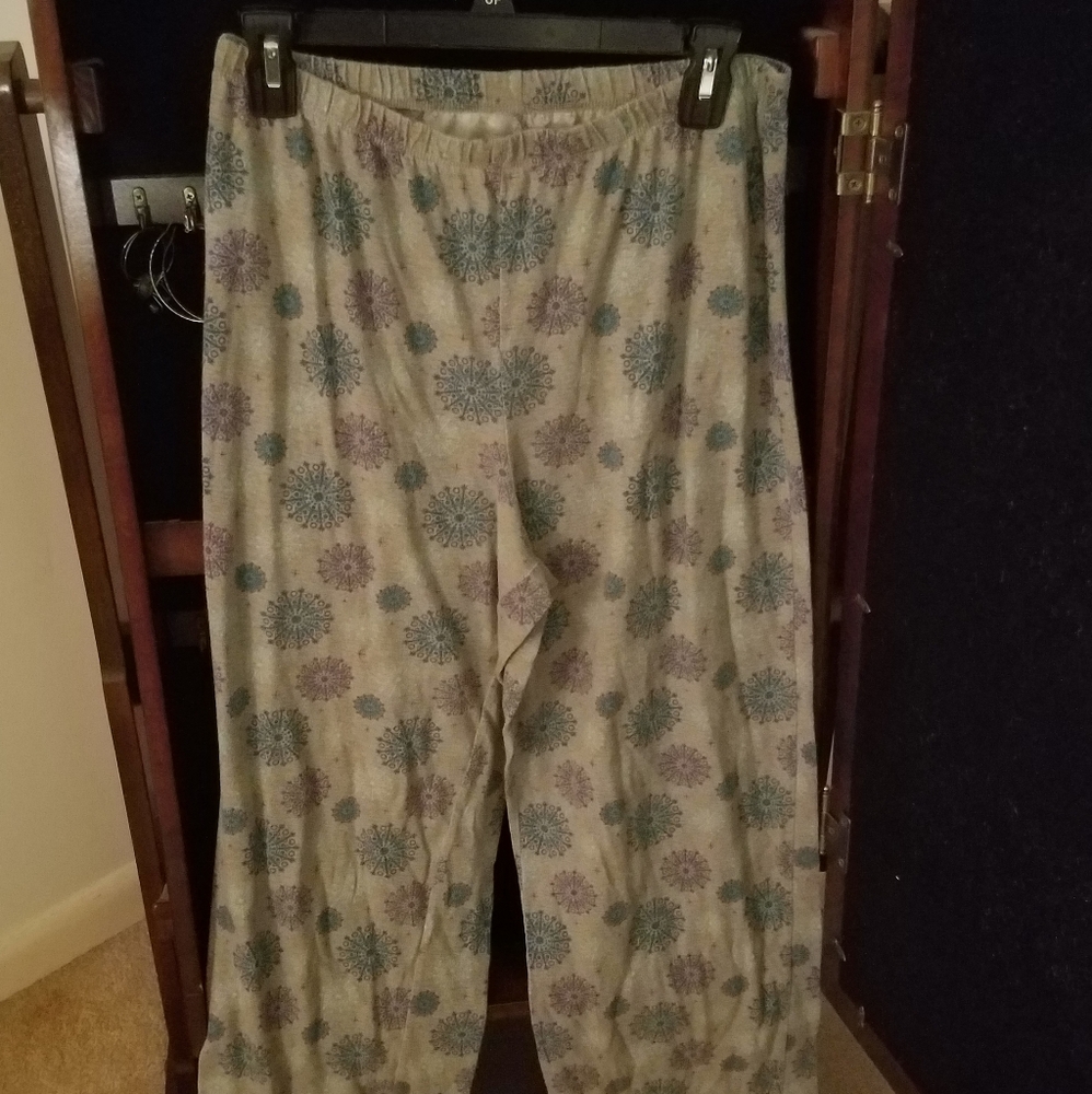 Simply Basic "Let it Snow" PJs - Picture 3 of 3